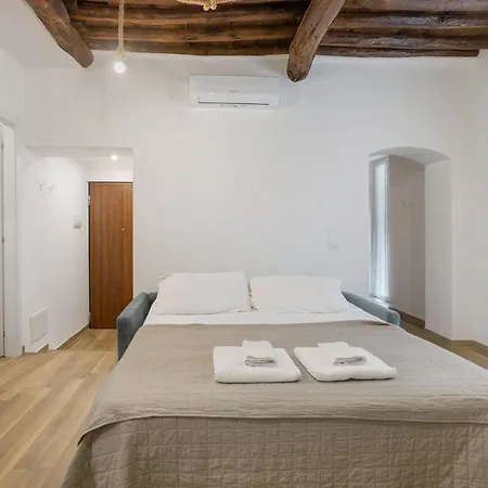 Apartamento Matt House 2 *