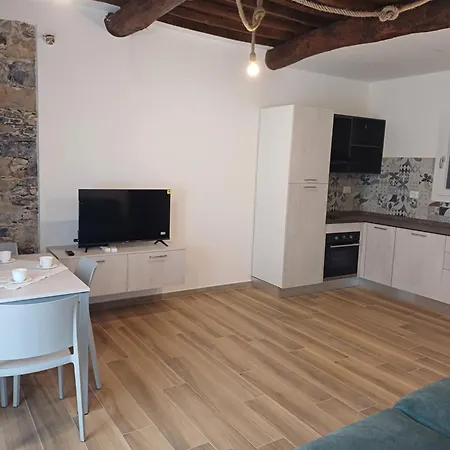 Matt House 2 *